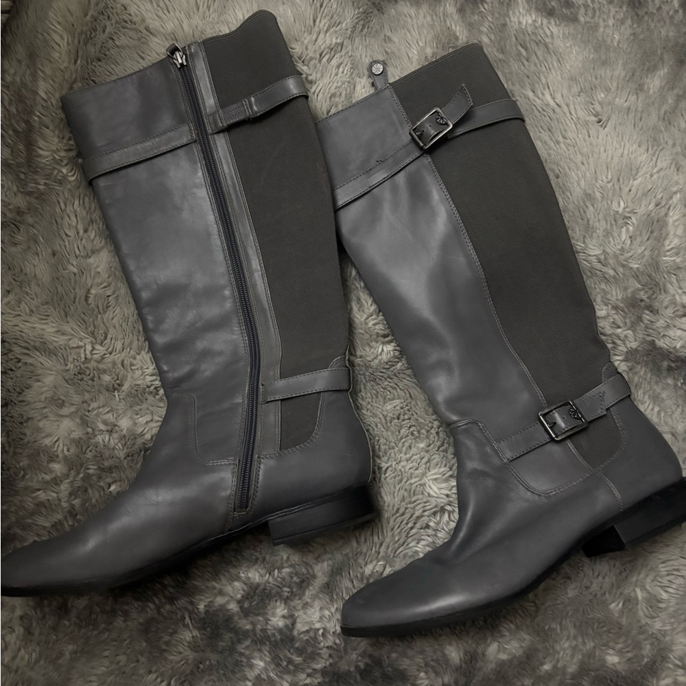 Isaac Mizrahi Gray Leather Knee Boots with Black Soles